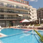 Cote D'azure 内塞伯尔