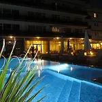 Cote D'azure 公寓式酒店 内塞伯尔