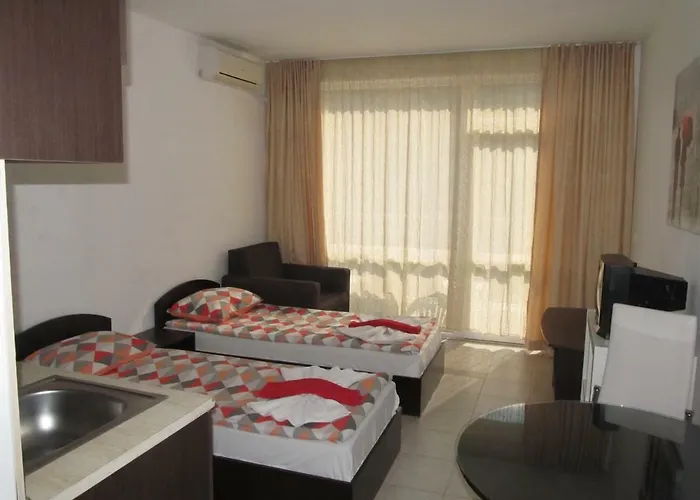 Cote D'azure Νεσέμπαρ